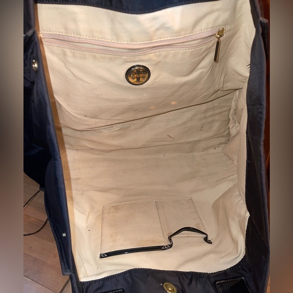 Tory Burch Ella Patent Tote Bag - Picture 10 of 12